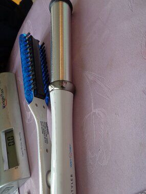 InStyler Wet to 2 Dry Rotating Curling Iron Brush 1 1/4" White/Blue